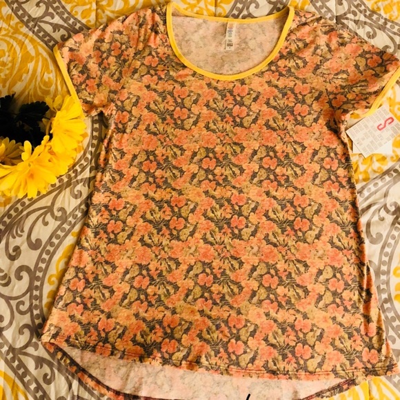 SALE LULAROE Classic Top Small & OS Legging BUNDLE - Picture 2 of 8